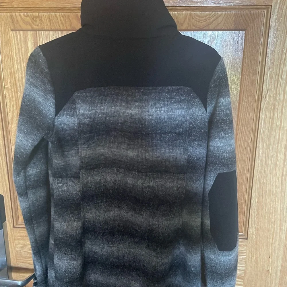 Bench Jacket - Picture 4 of 8